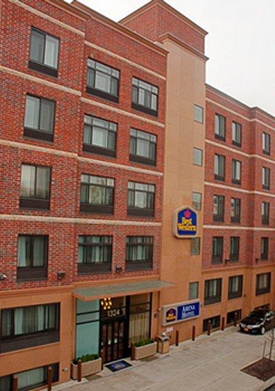 Best Western Plus Arena Hotel Nova York Exterior foto