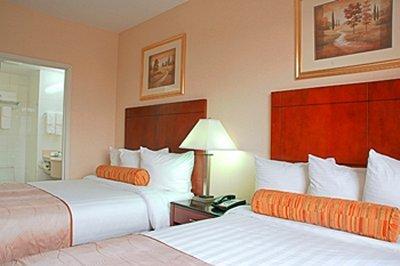 Best Western Plus Arena Hotel Nova York Exterior foto