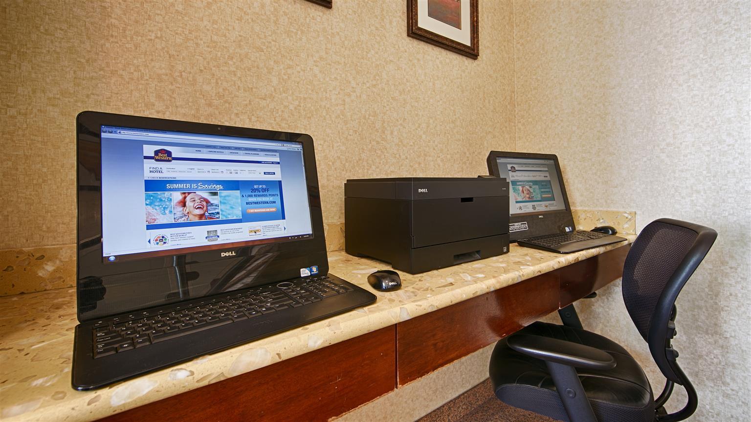 Best Western Plus Arena Hotel Nova York Exterior foto